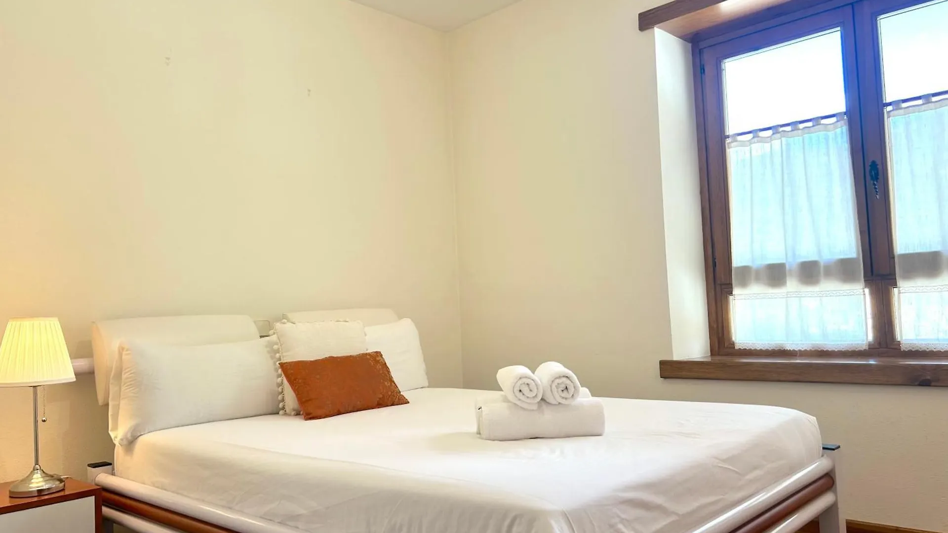 Apartament Lluminos De Muntanya By Rural D'Aneu Esterri D'Aneu Spain